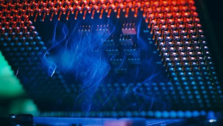 Qual a temperatura máxima para CPUs e GPUs?